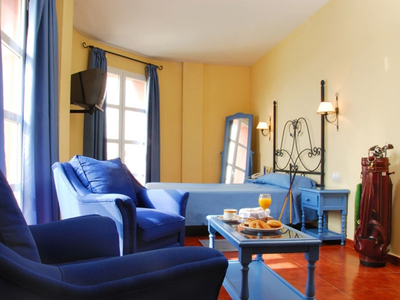 Hotel Alborán Chiclana Chiclana de la Frontera Habitación foto